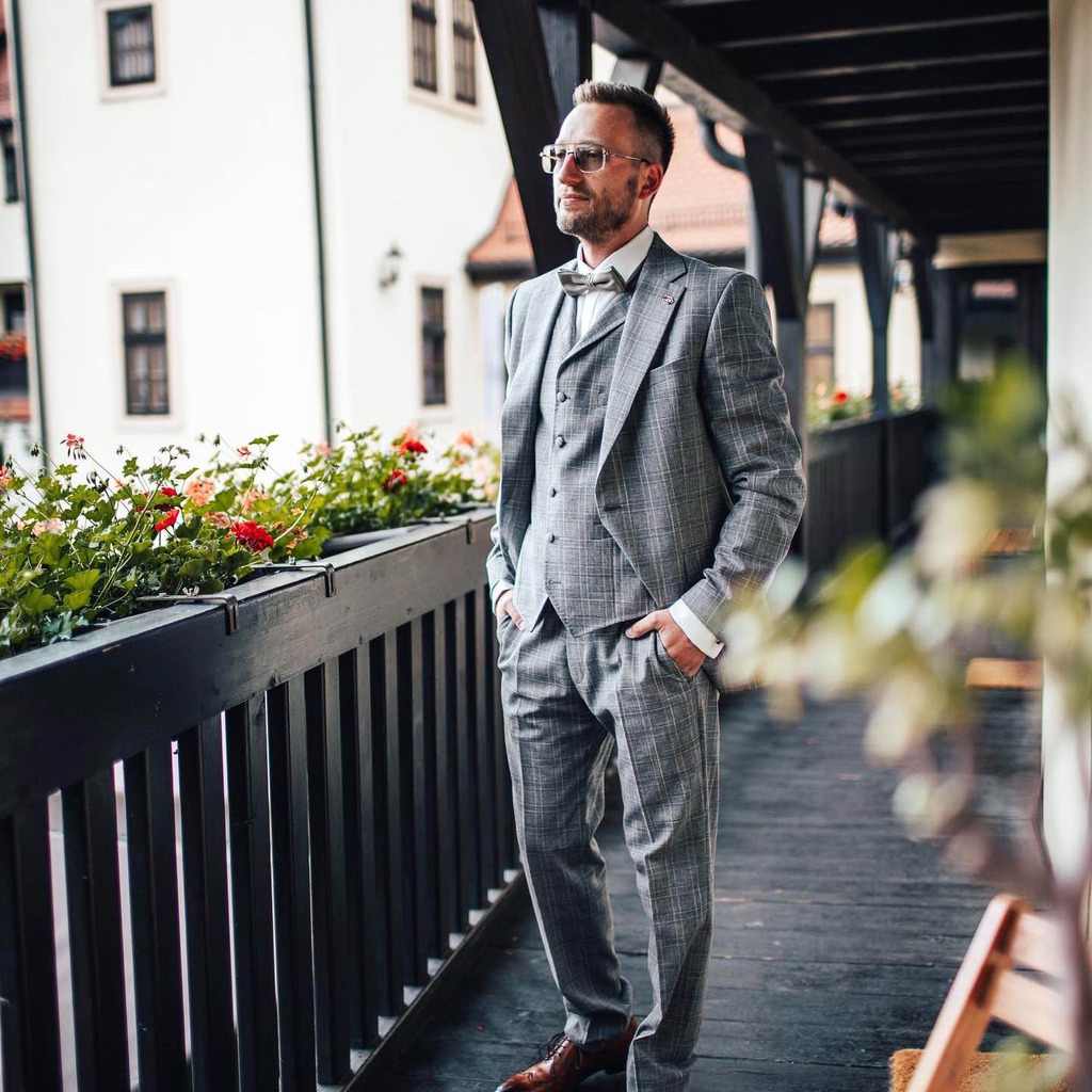 Uwe Höfer in der Personensuche von Das Telefonbuch