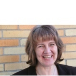 Dr. Martina Lange