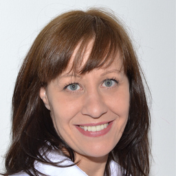 Eszter Toth