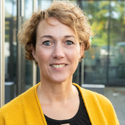 Annette Wolf