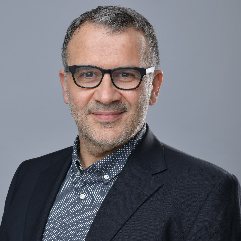 Altan Toraman in der Personensuche von Das Telefonbuch