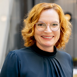 Andrea van de Loo