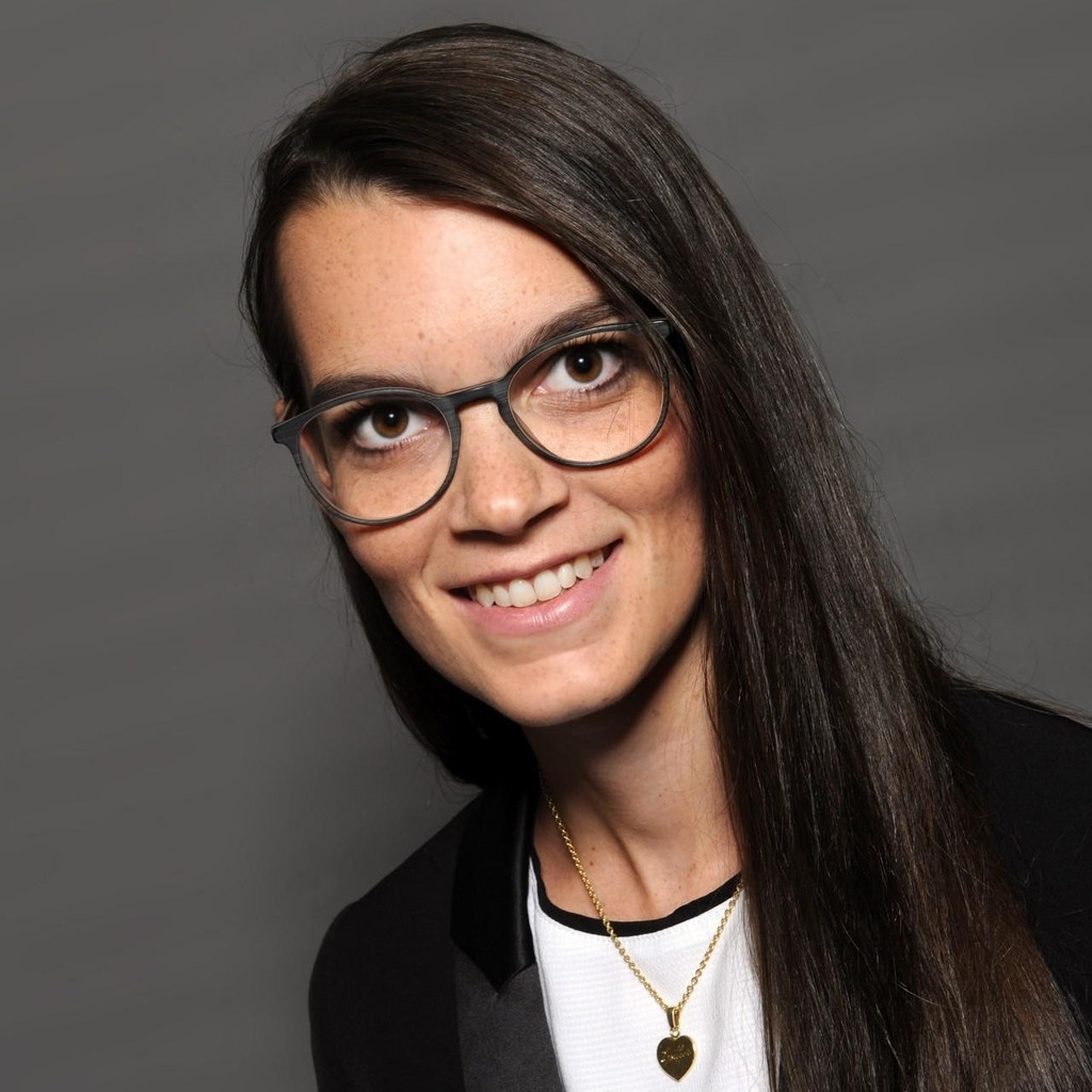 Esther Augenstein BWL/ Steuern und Wirtschaftsprüfung HS Pforzheim