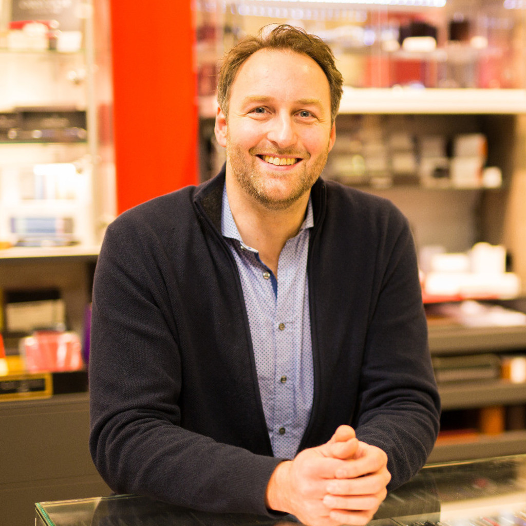 Bauer aus Friedrichshafen in der Personensuche von Das Telefonbuch