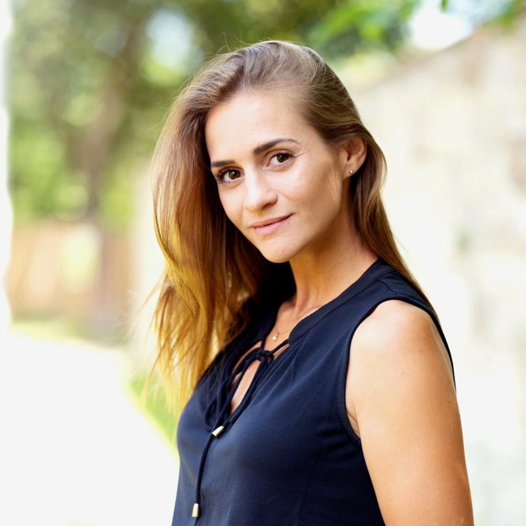 Janina Jahn Immobilienberater Engel & Völkers XING