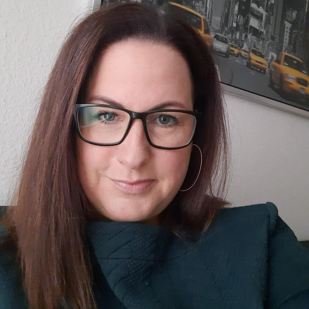 Nadine Rave Sales Operations d.velop XING