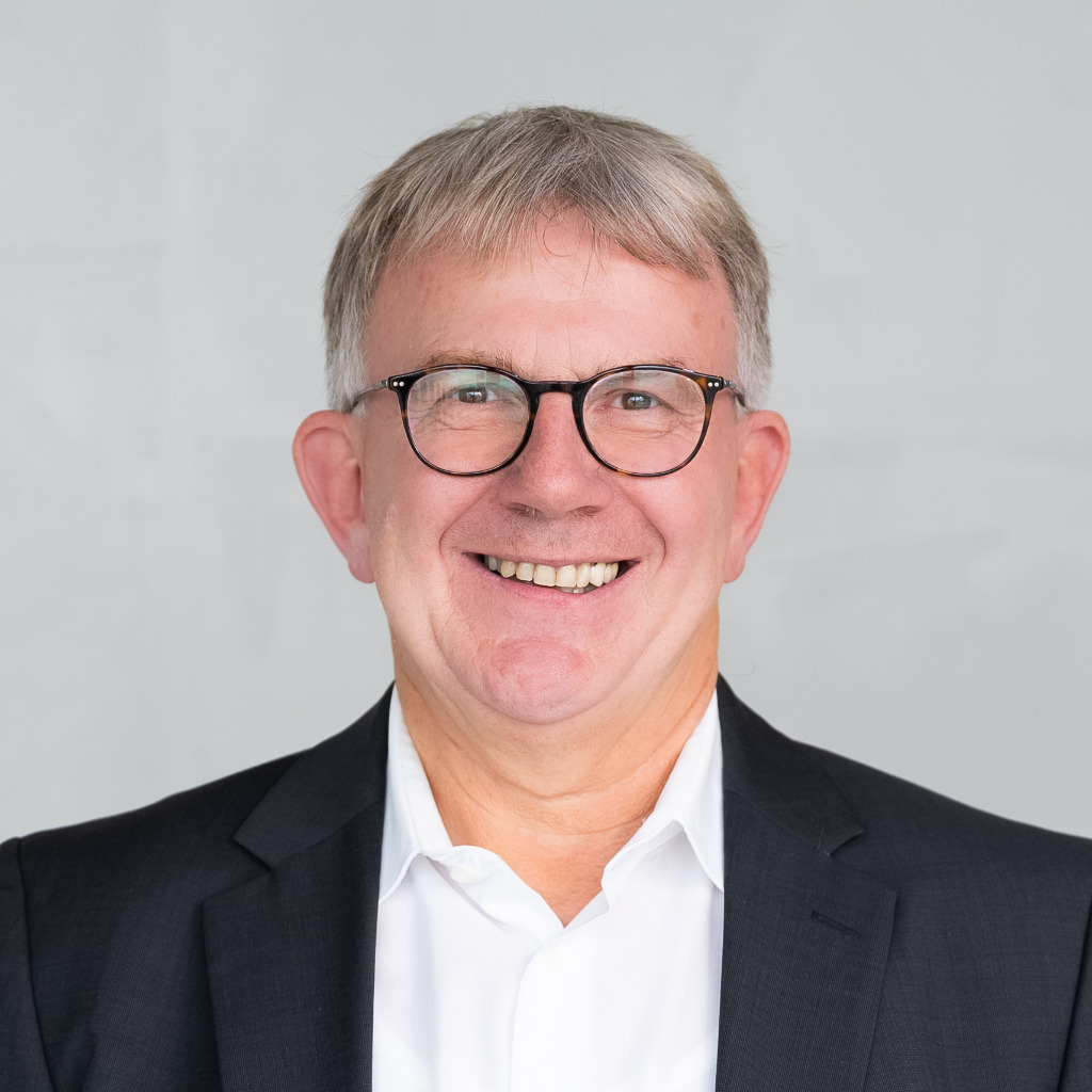 Dr. Ulrich Anstadt Principal AKKA Management Consulting AKKA