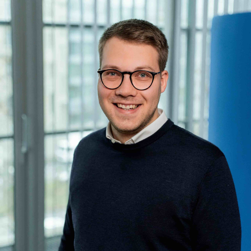 Lennard Barsch Produktmanager WERTGARANTIE Group XING