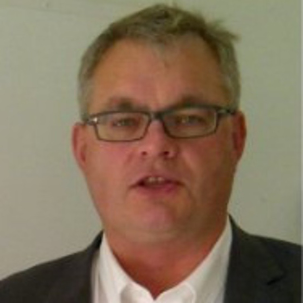 Volker Schnieders - Manager Field Service Eastern Europe, Middle East