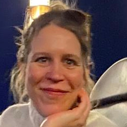 Julia Löser