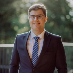 Dr. Christian Flache