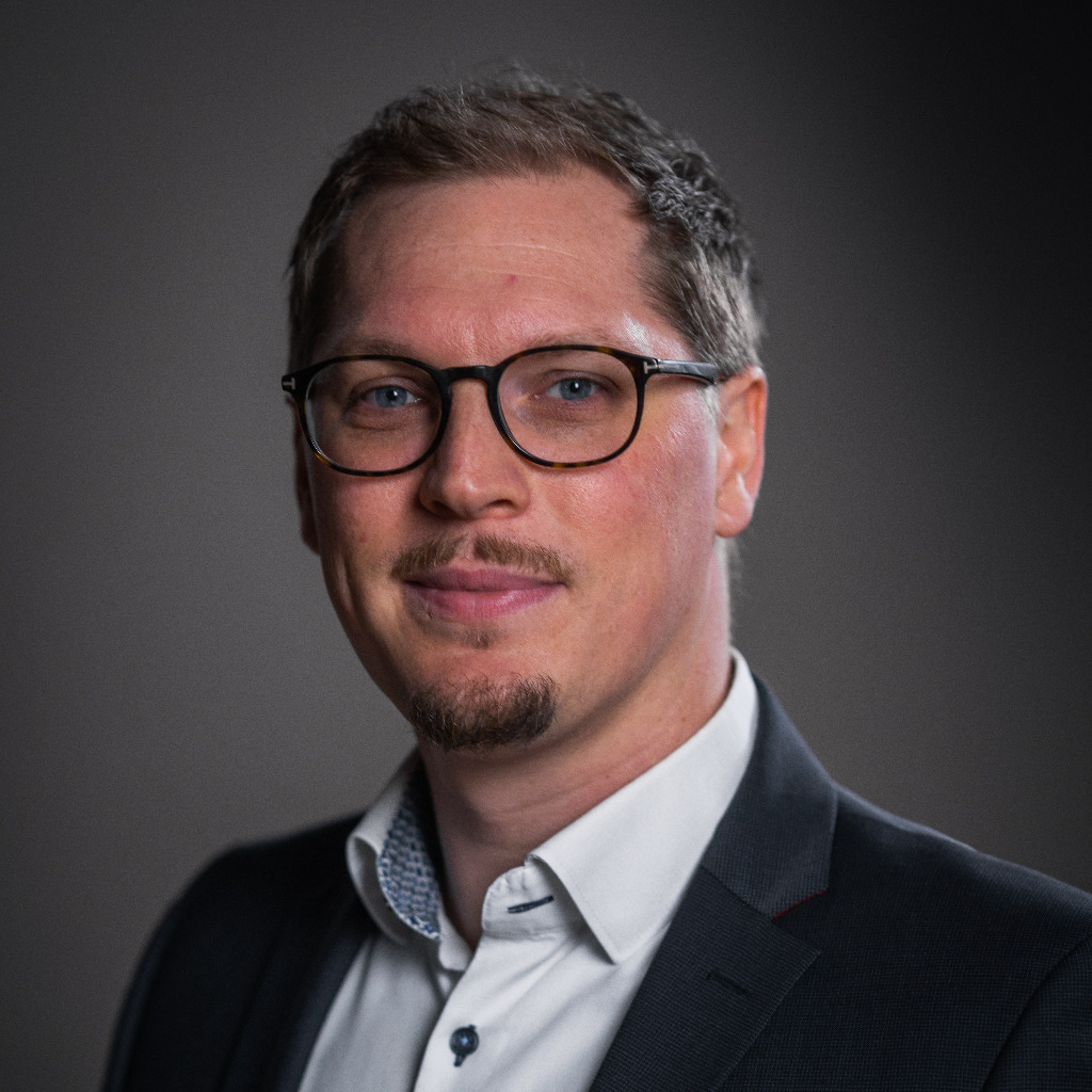 Ludwig Stumpf Head of IT Servicemanagement Fondsdepot Bank GmbH XING