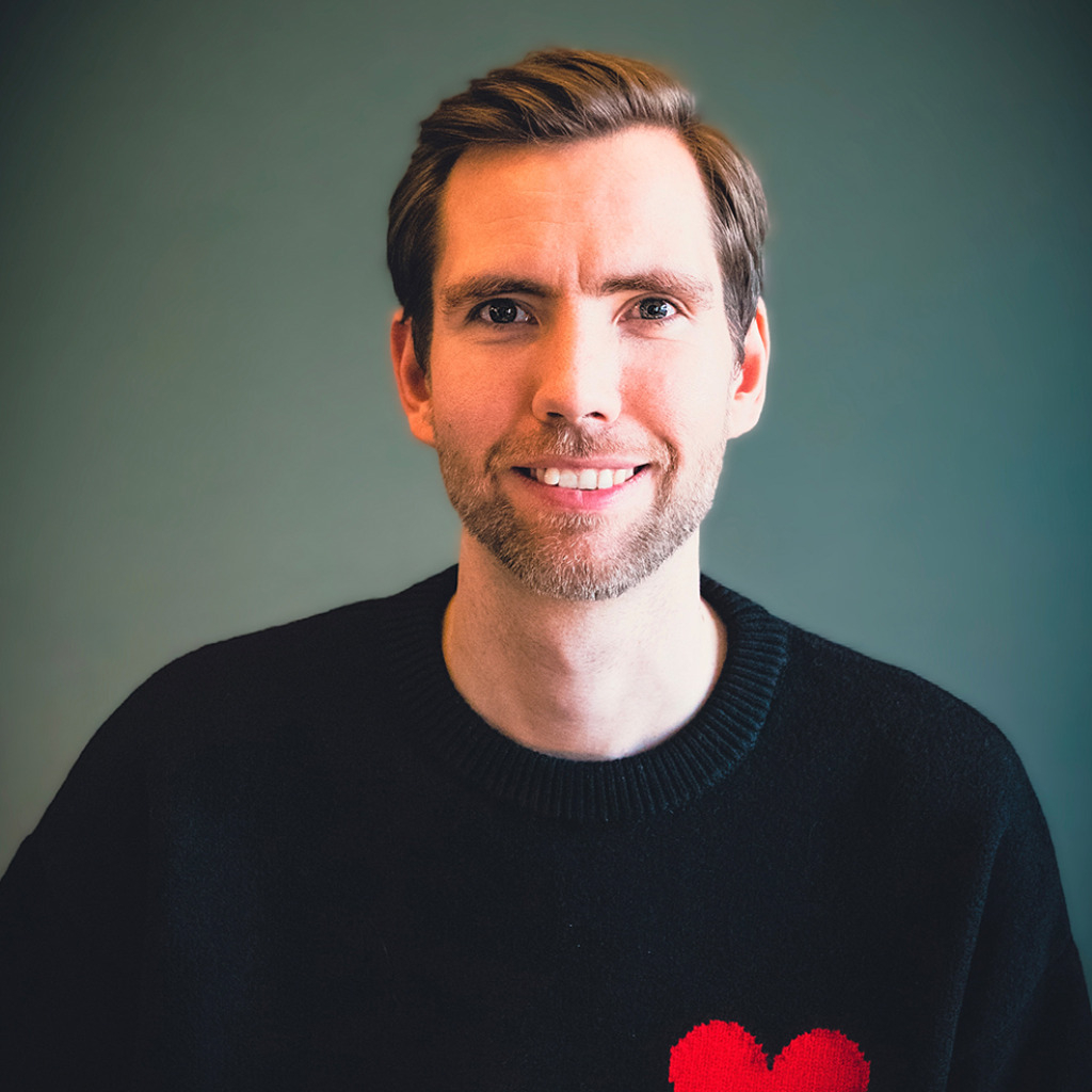 Rene Requardt Executive Client Service Director/ Member of the Board