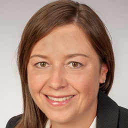 Nadine Dangl