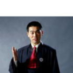 俊 何
