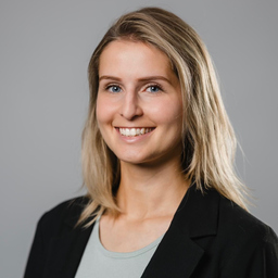 Charlotte Hahn