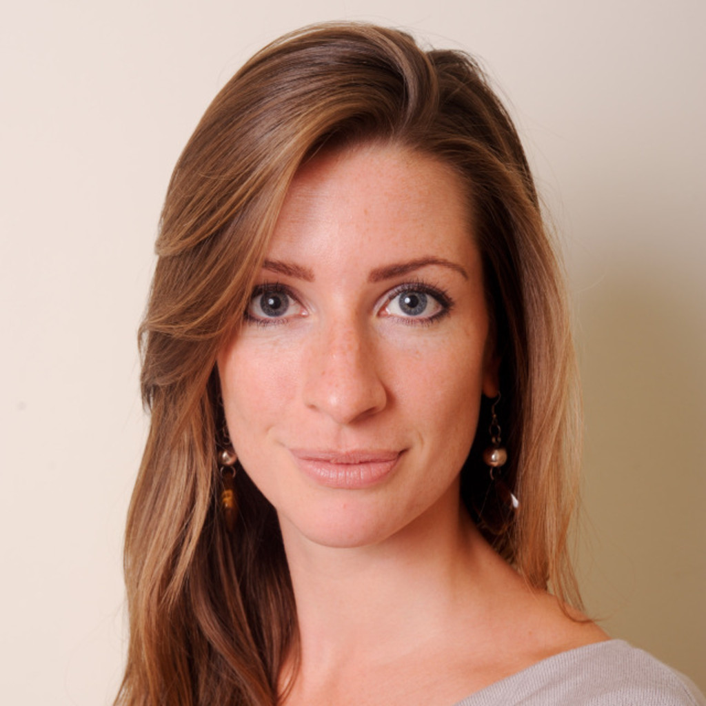 Nicola Darke Community Experience Leader CIO / CIO NET XING