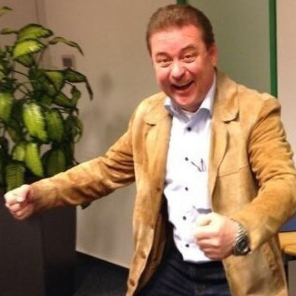 Ralph Schaefer Product Sales Manager CS Romaco Pharmatechnik GmbH