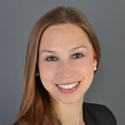 Julia Nelz