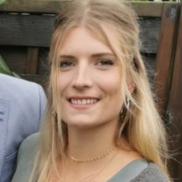 Laura Mangelsen
