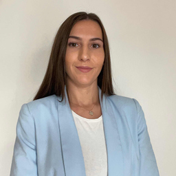 Jennifer Schmidt-Santos