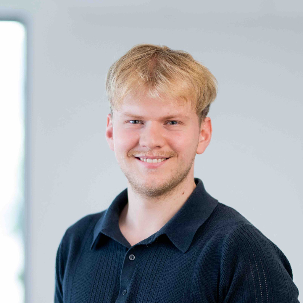 Adrian Feidler - Vermietungsmanager - Müller Merkle Immobilien GmbH | XING