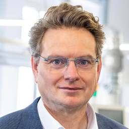 Dr. Sascha Matern