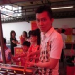 Cy Lee