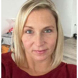 Julia Görtz