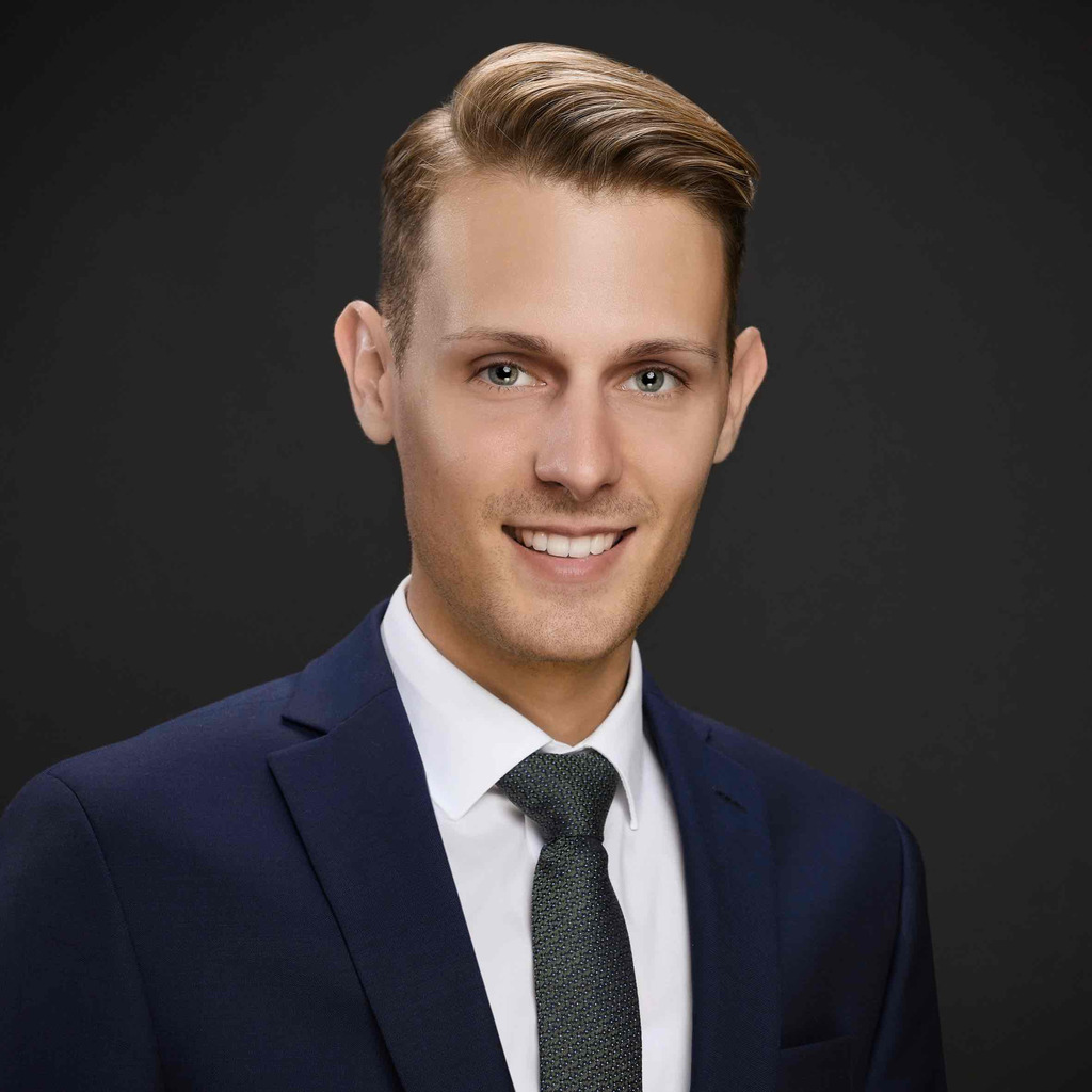 Leon Christmann Berater Young Professionals Commerz Real AG XING
