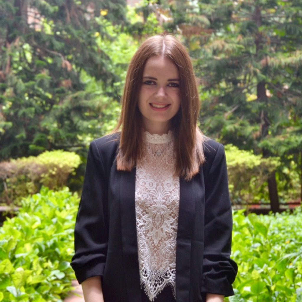 Lucrezia Lancia Recruiter Amazon XING