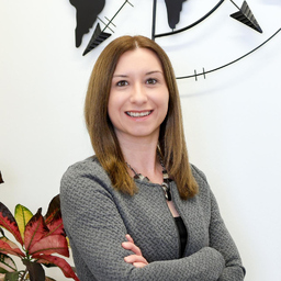 Julia Schrattenecker 