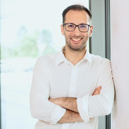 Dr. David Bakker