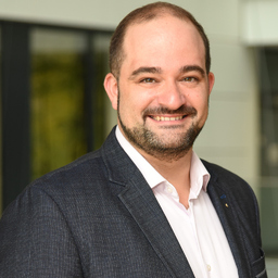 Dr. Michael Buch