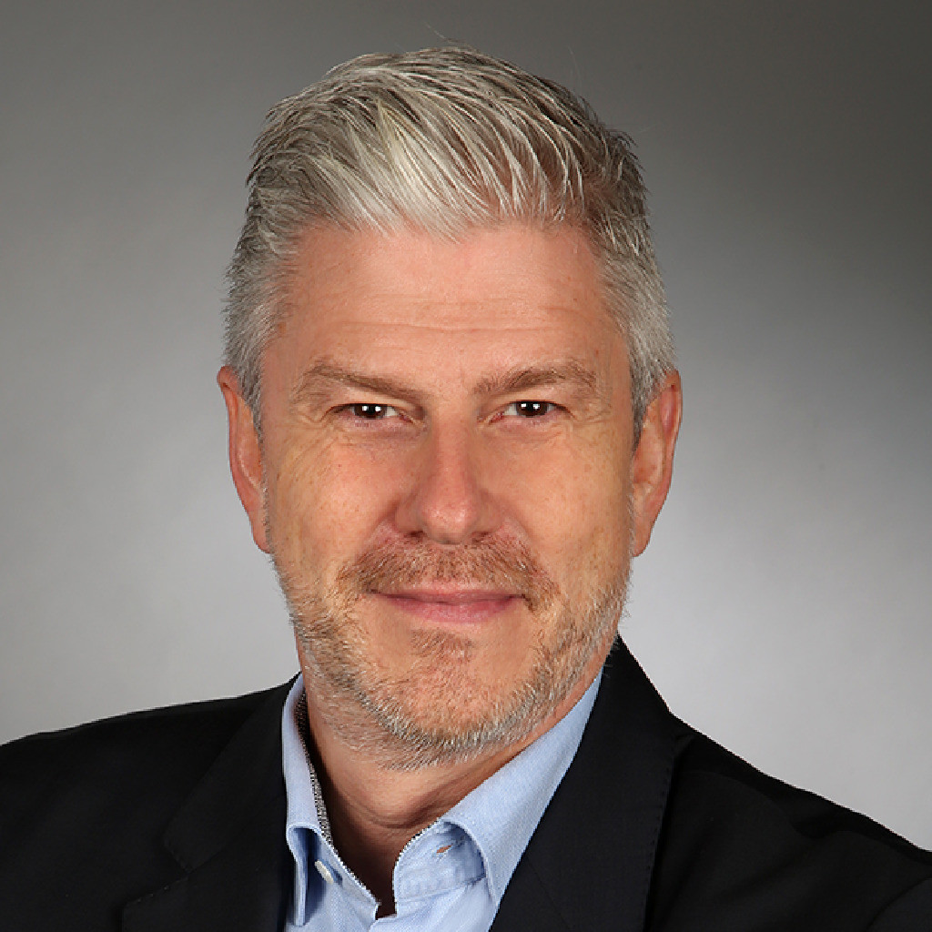 Roman Wolf - Head of HR Business Partner Organization - Carglass ...