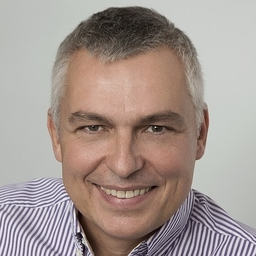 András Szapár