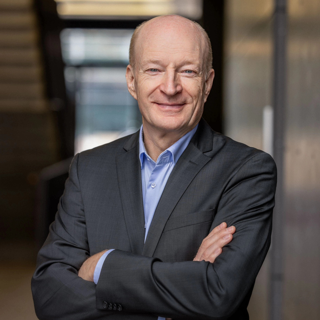 Anton Krumm Product Line Manager Corning Laser Technologies GmbH XING