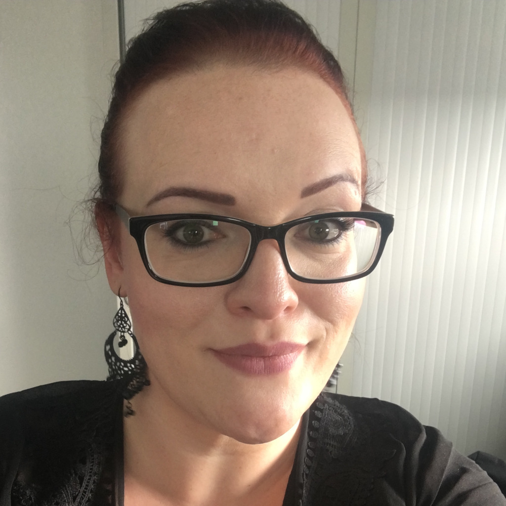 Nadine Kölbel Spezialistin Auslagerungsmanagement Compliance Bank