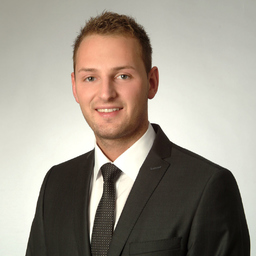 Dennis Hau