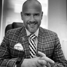 Chris Kelly