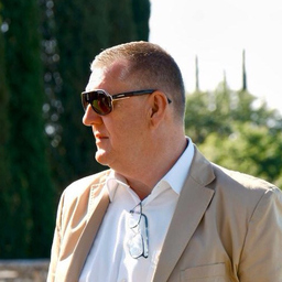 Axel Siewert