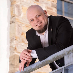 Tim-Oliver Kremer