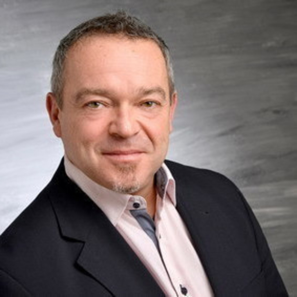 Christian Friedrich Customer Relationship Manager Claus Heinemann