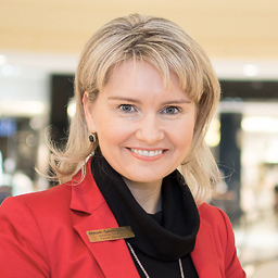 Nadine Strauß