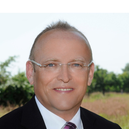 Dr. Tobias Rothe