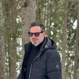 Daniel Schott