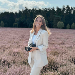 Laura Deubeler