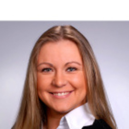 Nadine Schiefner