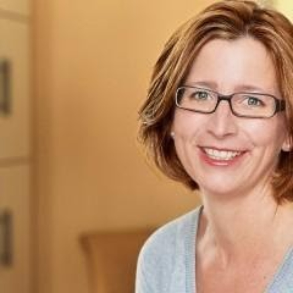 sylvia-protzmann-reservation-manager-fregate-island-travel-gmbh-xing