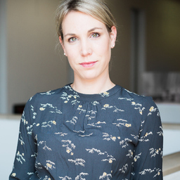 Dr. Kirsten Zapata Rolón
